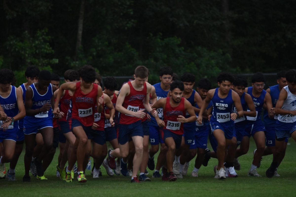 Runners distance themselves from their competition in a meet on Aug. 30. (Photo by Maliya Cisneros)
